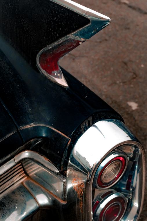 A fin, and the lights stacked under it