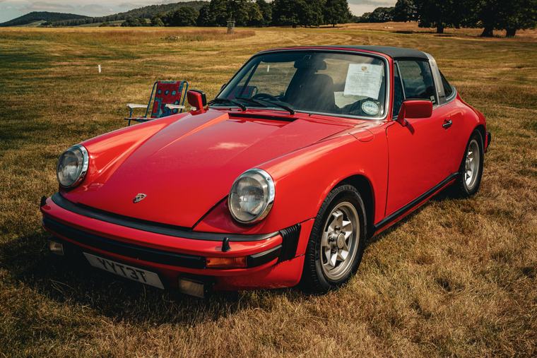 A Targa in a field